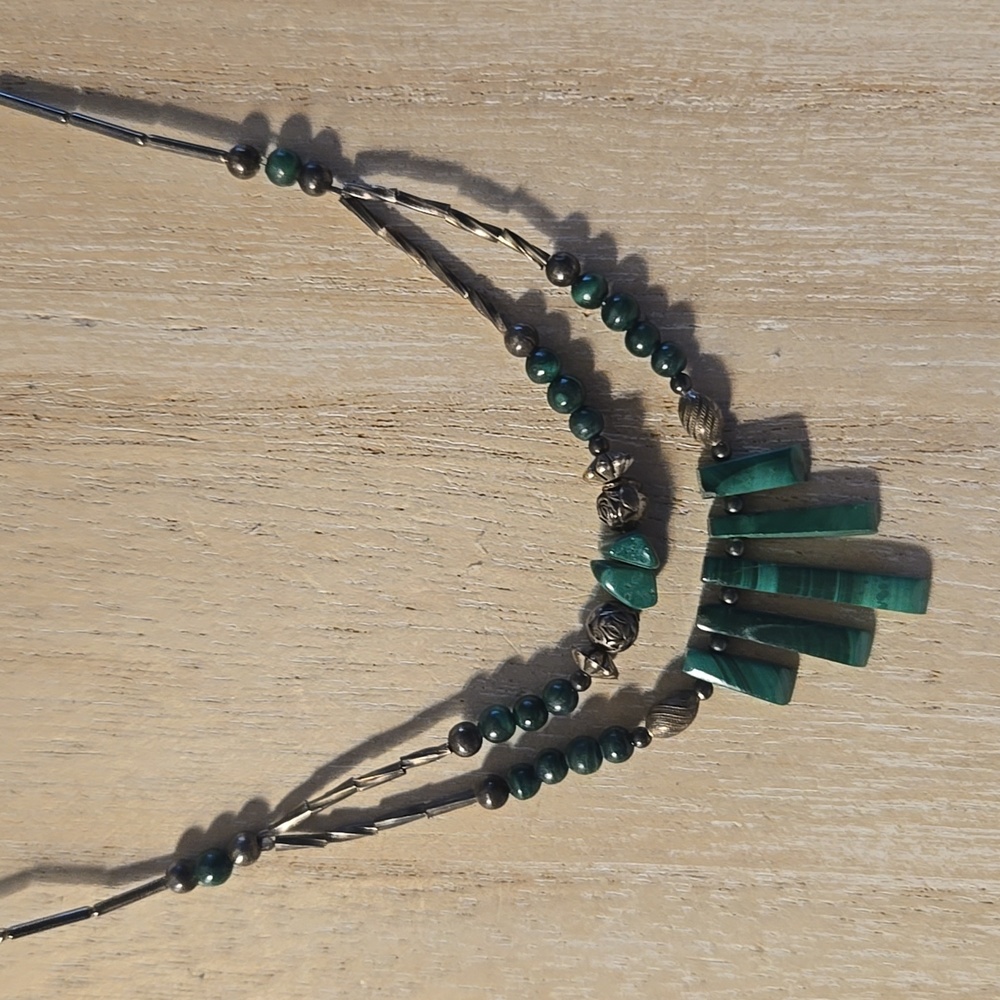 Malachite 20" Necklace In Liquid Silver Assorted Silver Beads So Attractive